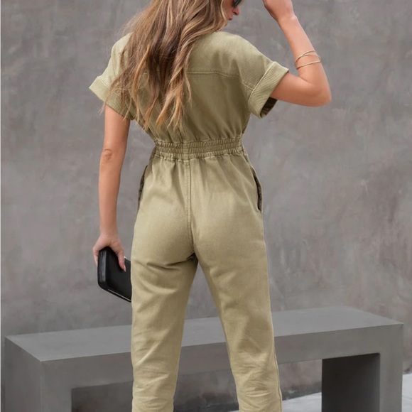 Vici JUNE DENIM POCKETED UTILITY JUMPSUIT - OLIVE - Picture 3 of 5
